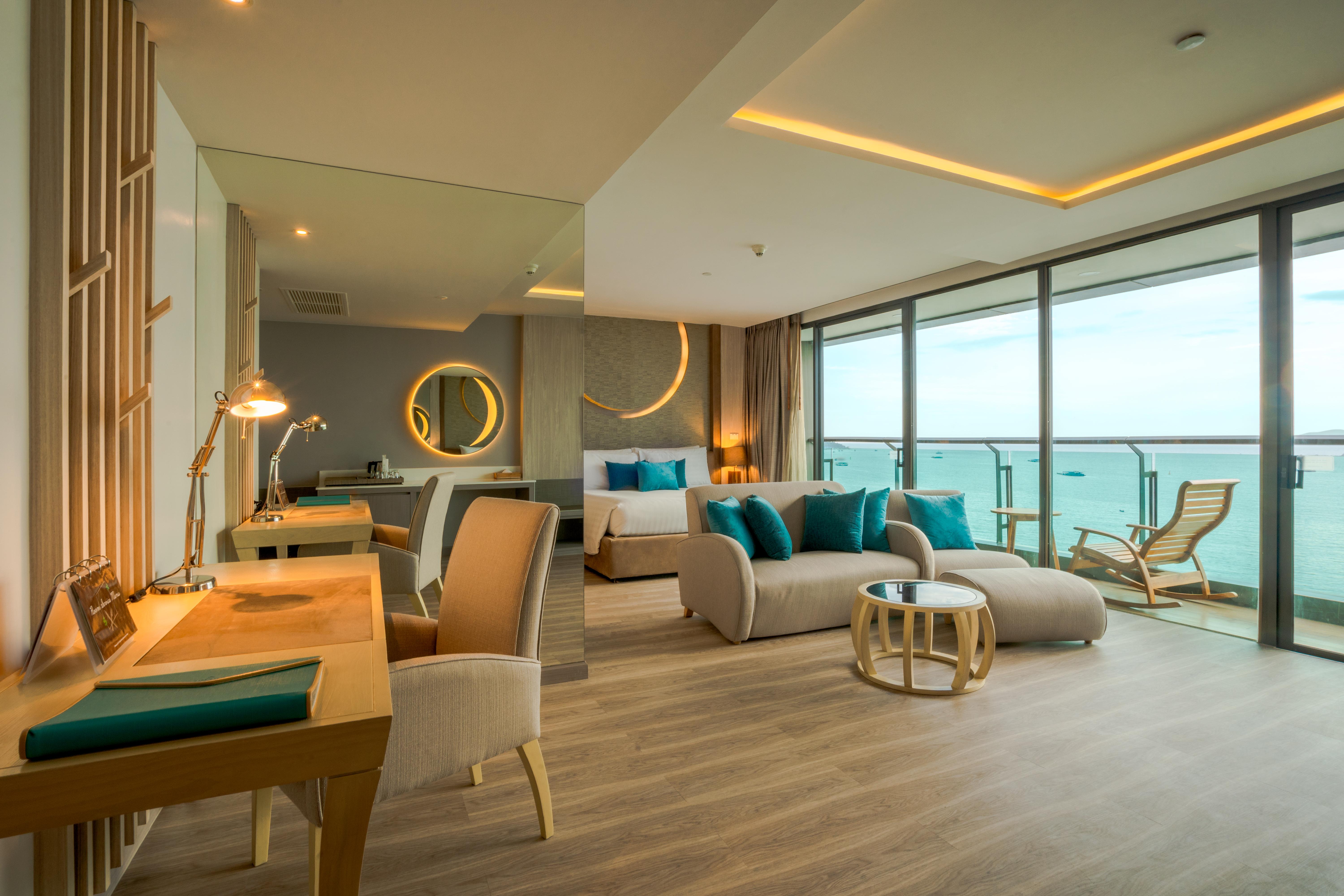 Cape Dara Resort Патая Екстериор снимка
